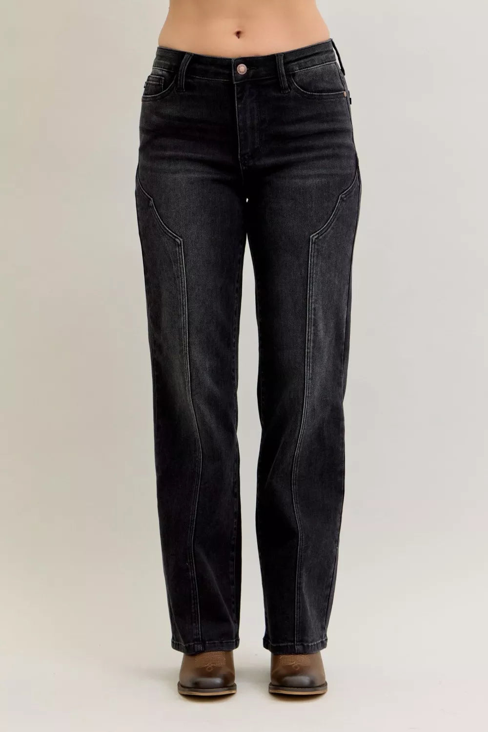Judy Blue Mid Rise Straight Western Seam Jeans in black with stylish seam detailing and a flattering straight-leg cut.