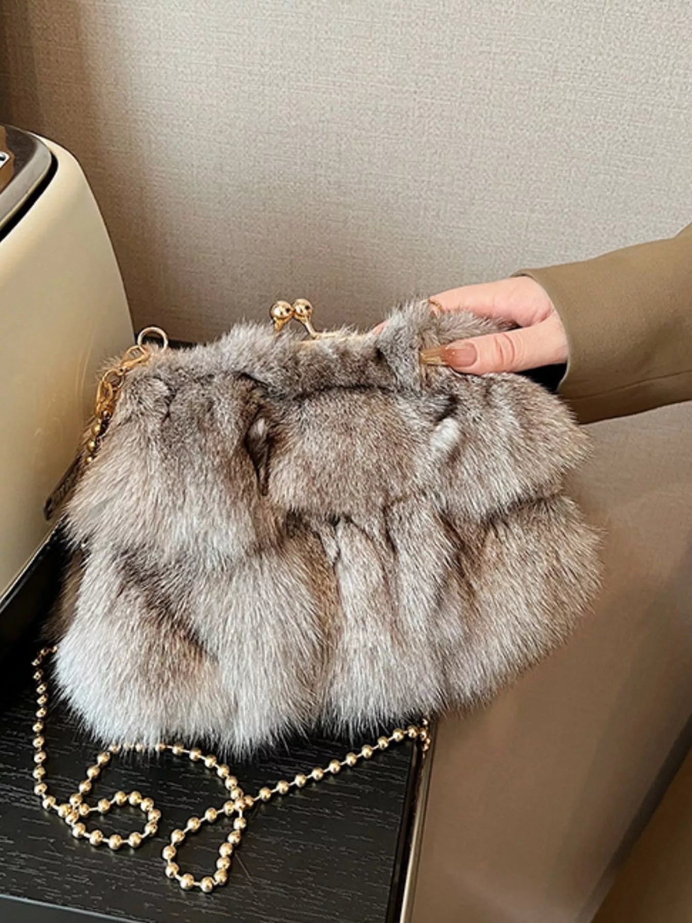 Furry Chain Crossbody Bag featuring soft fox fur and a stylish chain for trendy casual looks.