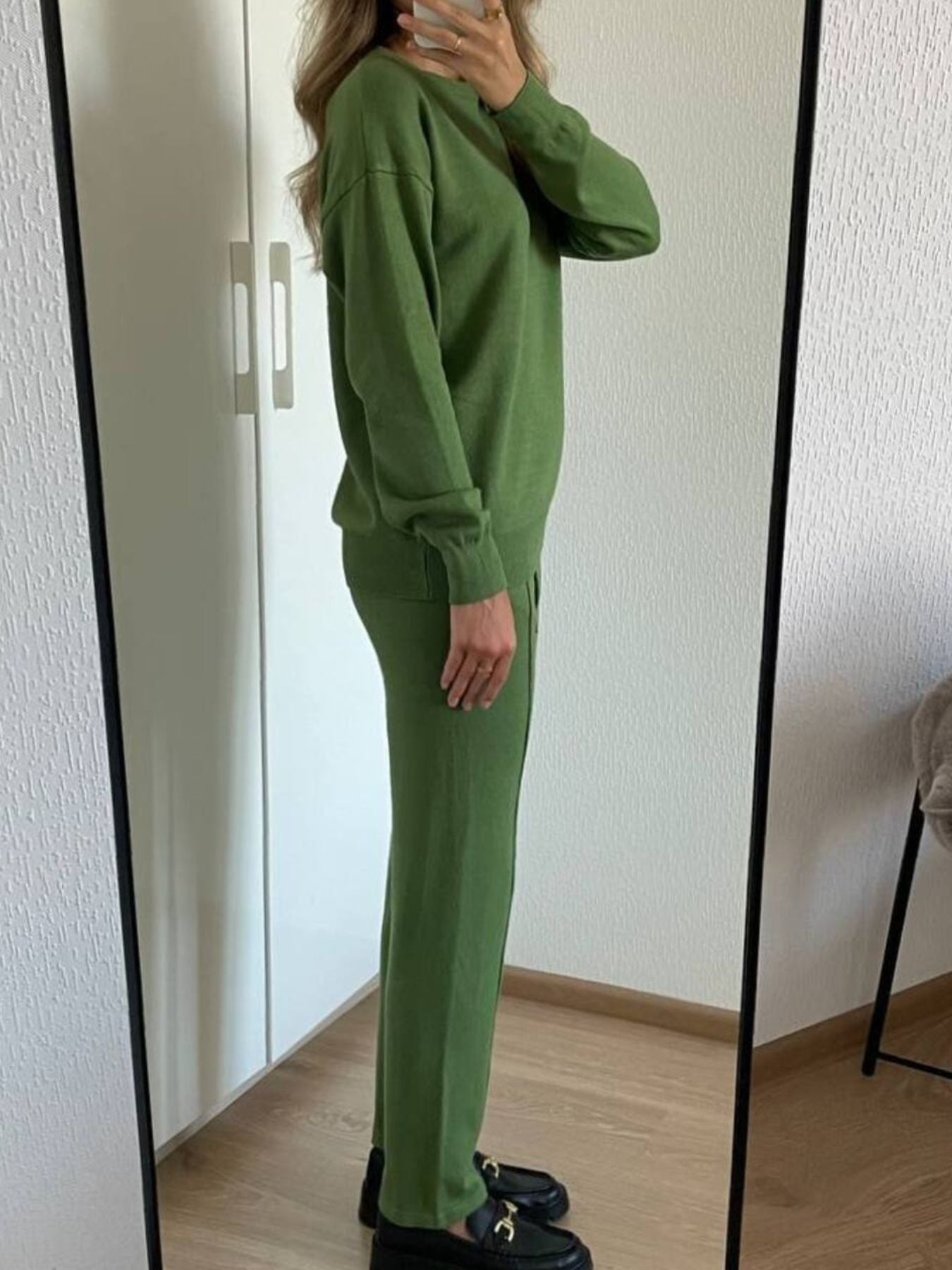 Long Sleeve Top and Pants Sweater Set Cozy Women’s Lounge Outfit in green, featuring slightly stretchy polyester material.