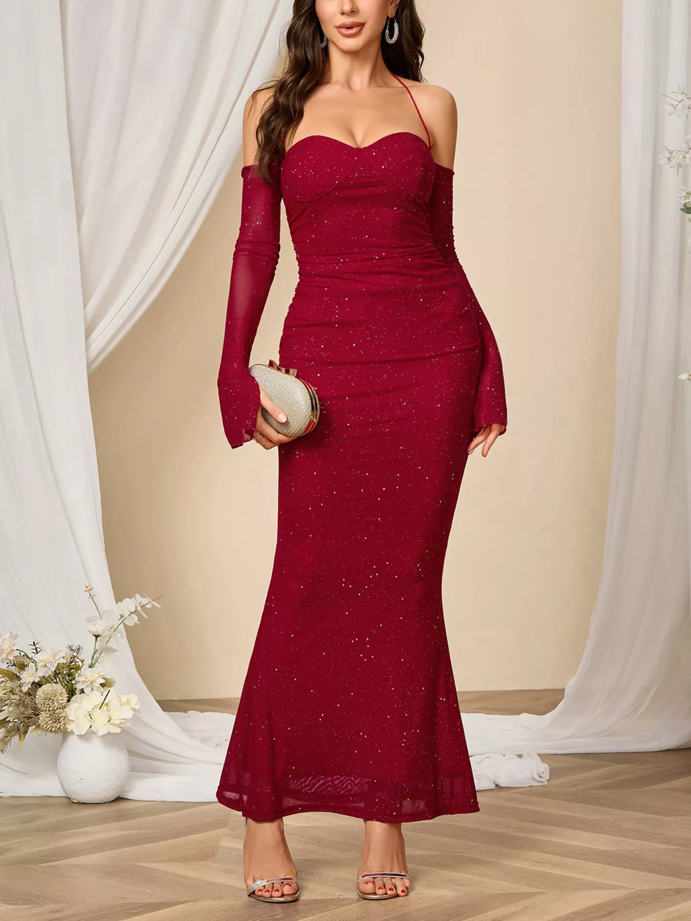Glitter Sweetheart Neck Long Sleeve Maxi Dress in burgundy, featuring sparkling detail and fitted silhouette for elegant events.
