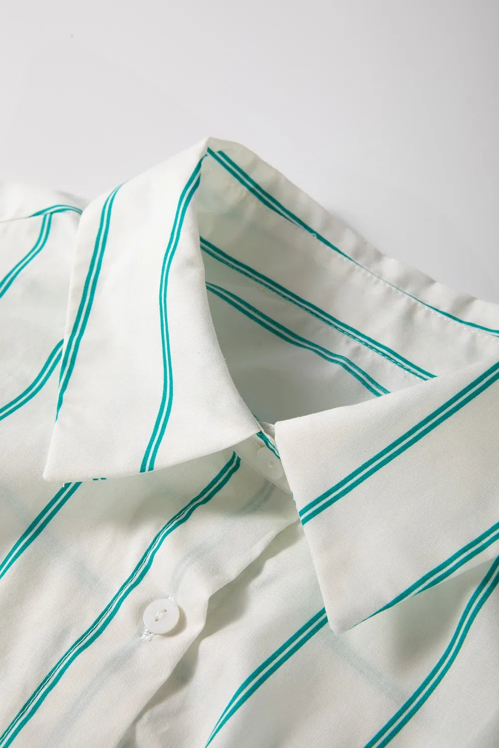 St Patricks Striped Wide Short Sleeve Shift Mini Shirt Dress close-up of collar detailing and striped pattern