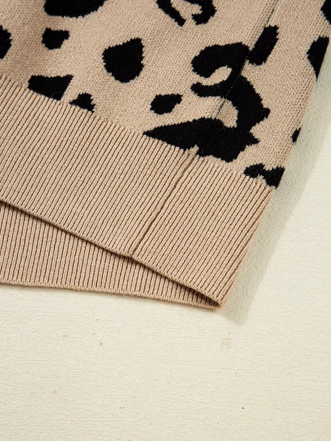 Leopard Pattern Lace Ribbed Detail Button Top showing close-up of ribbed detail and leopard print.