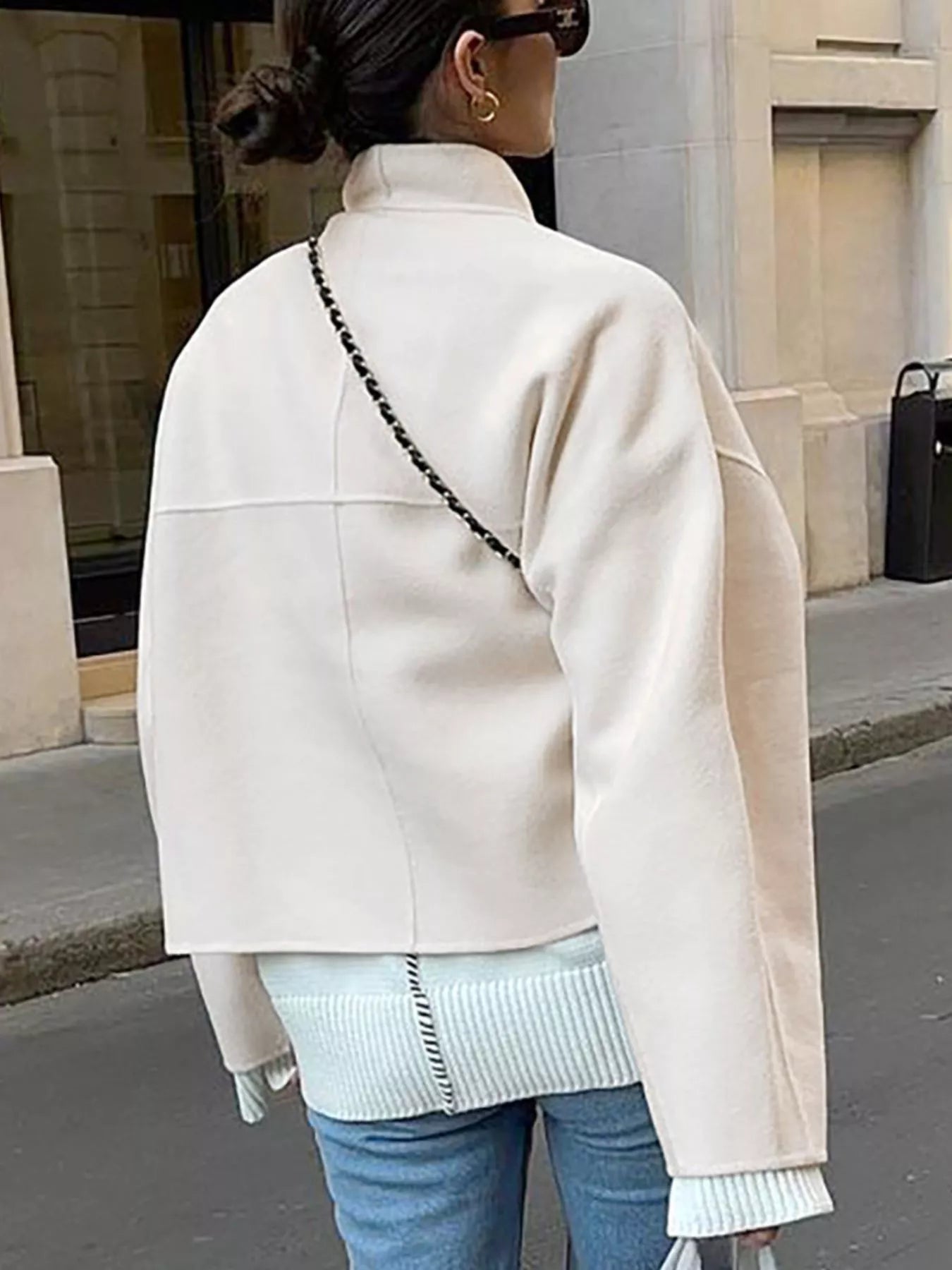 Open Front Dropped Shoulder Outerwear for Women style, cream colored jacket with dropped shoulders, stylish and modern.